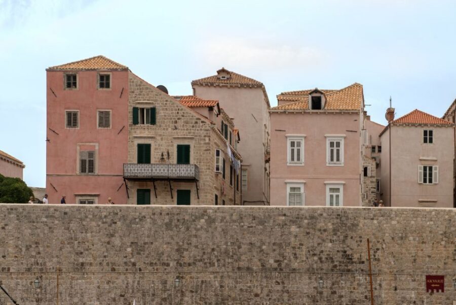 1.5-Hour Walking Tour of Dubrovnik's Old Town - Franciscan Monastery: Art and a 14th-Century Cloister Moment