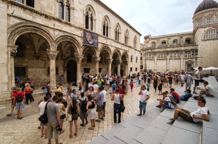 1.5-Hour Walking Tour of Dubrovnik's Old Town - Onofrio’s Fountain: The Water System You Can Actually See