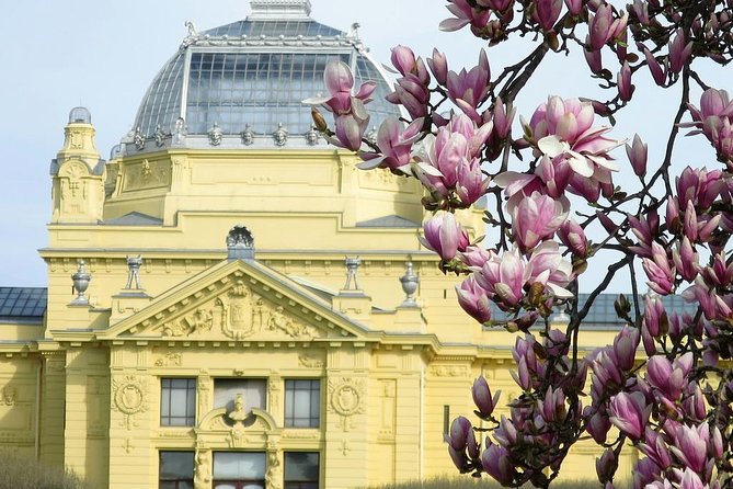 (120min) Zagreb All Around Tour-all of the Lower town/Upper town - Zagreb Cathedral and the main square rhythm