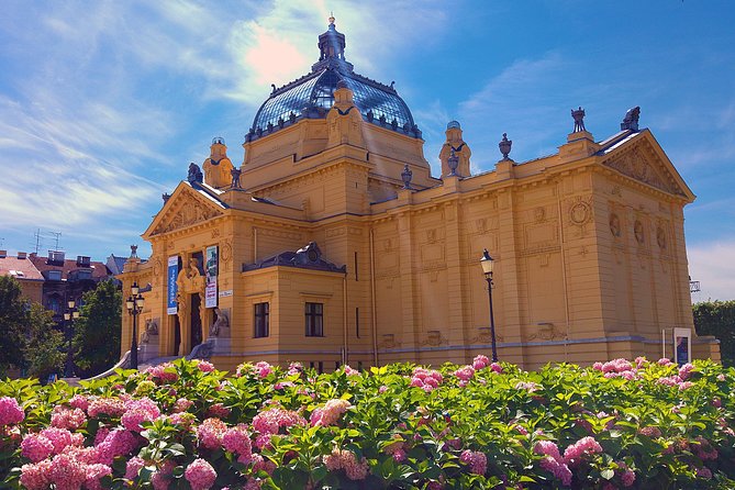 2 hour Private Walking Tour of Zagreb - Statue of Petrica Kerempuh and Tkalčićeva Street: Local Hangouts, Not Tourist Sets