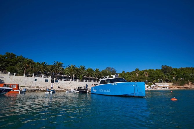 3-Island Split Boat Tour (Šolta Drvenik Mali, Drvenik Veli) - A fast, friendly way to sample Šolta and the Drveniks