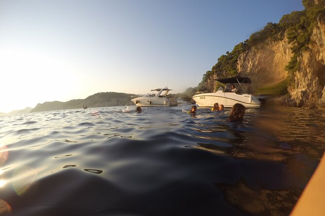 4h / 6h / 8h Elaphite Islands Tour with 7.5m/24FT SunDeck Boat - Sunj Beach and picigin: sandy time without overplanning