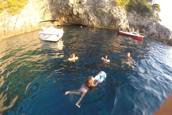 4h / 6h / 8h Elaphite Islands Tour with 7.5m/24FT SunDeck Boat - Lopud Island: Franciscan monastery and St. Mary church plus lunch time