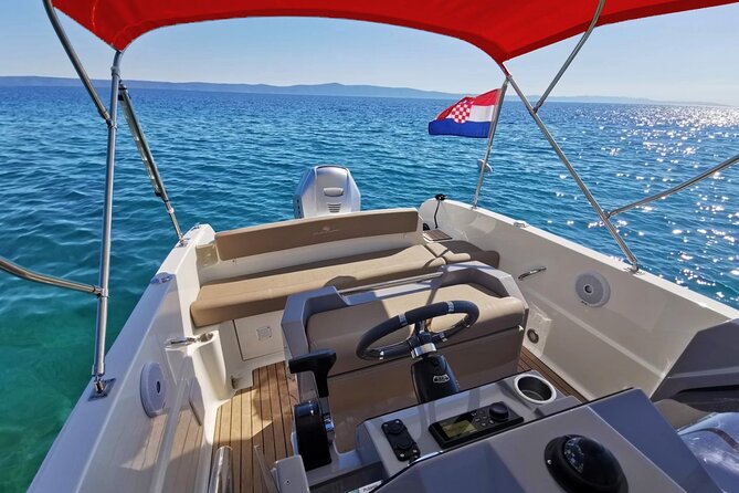 4h Small group boat tour to Blue cave and sandy beach with drinks - Three Green Caves: variety in one swim circuit