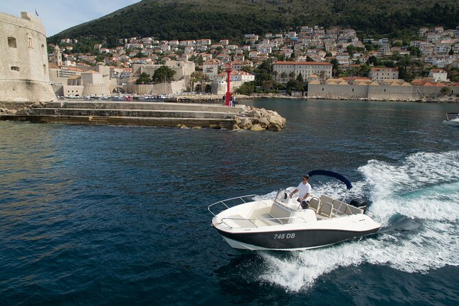 8h tour from Dubrovnik to the Elafiti - private trip - Free drinks on the water: nice bonus, but mind your pacing