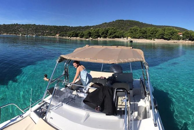 Adriatica Tour ( Blue Lagoon and Solta) from Trogir or Split - The boat day rhythm: how the 9 hours usually feels