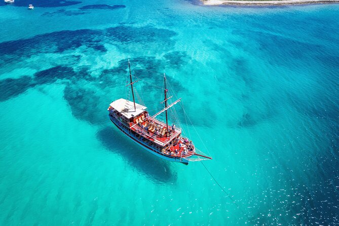 All-Inclusive Blue Lagoon & 3 Island Boat Tour with Food & Drinks - Quick take: what makes this Split boat day work