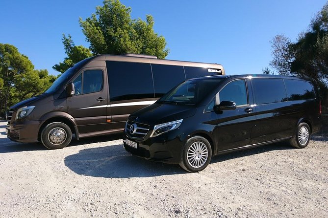 All inclusive luxury daytrip Plitvice Lakes from Split or Trogir - Dreznik Old Town: Castle Views and a Short Nature Walk