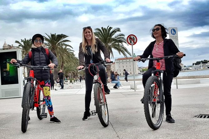 Ancient Split bike tour - The 9:00 meet-up at Trumbićeva obala 3