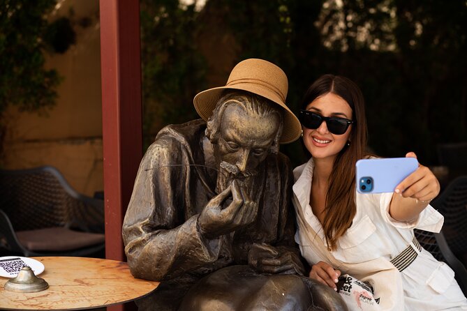 Best of Zagreb! Self-guided Waking tour Sit&Meet Croatian greats! - Walking the Route: Vlaška Street to King Tomislav Square