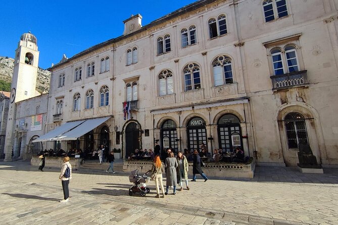 Beyond the Walls: A Historical Dubrovnik Audio Tour - Entering Under Pile Gate: Start With the Republic of Ragusa Story