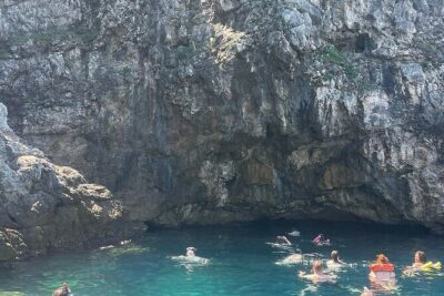 Blue and Green Cave Tour from Dubrovnik,private speed boats - The water time: snorkeling gear, drinks, and choosing your pace