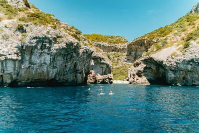 Blue Cave & 6 Islands Speedboat Tour From Split or Podstrana - Getting There: Trumbićeva obala 2 and the Cash-For-Blue-Cave Reality