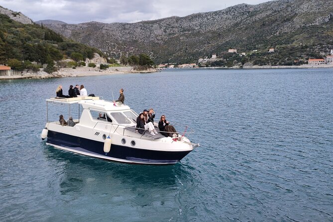 Blue Cave and caves Discovery Dubrovnik - Group Tour by Boat - Dubrovnik stop: a quick start that sets your expectations