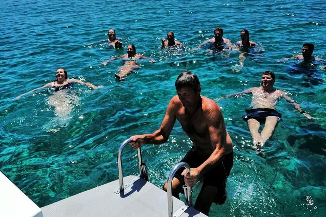 Blue cave and Hvar - 5 Islands speedboat tour from Split - Hvar with two hours: lunch and sightseeing without a rushed sprint