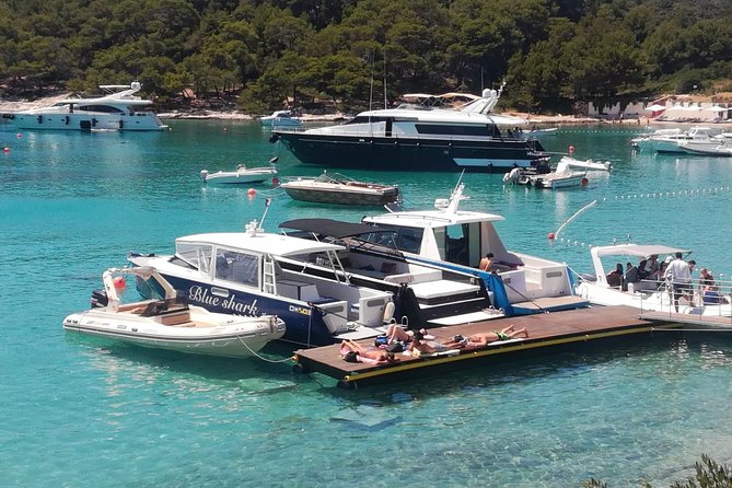 Blue cave and Hvar - 5 Islands speedboat tour from Split - Boat basics: what’s included and what to watch for