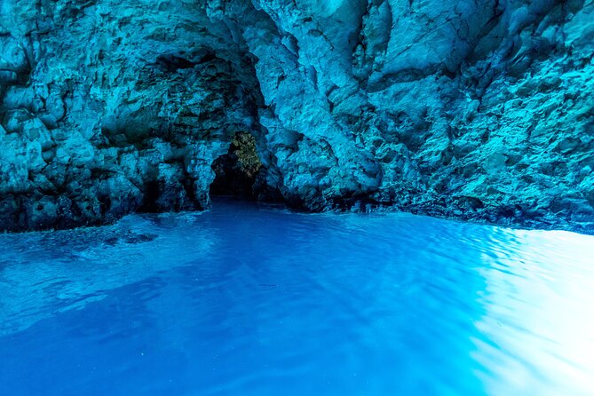 Blue Cave and Hvar 5 Islands speedboat tour | from Split&Trogir - Blue Cave and Bisevo: Your First Big Natural Stop