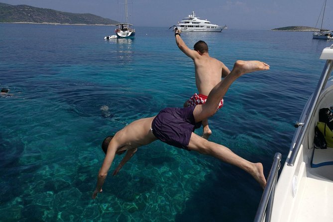 Blue Cave and Hvar island - five island tour from Split - A small-group speedboat day to Blue Cave and Hvar