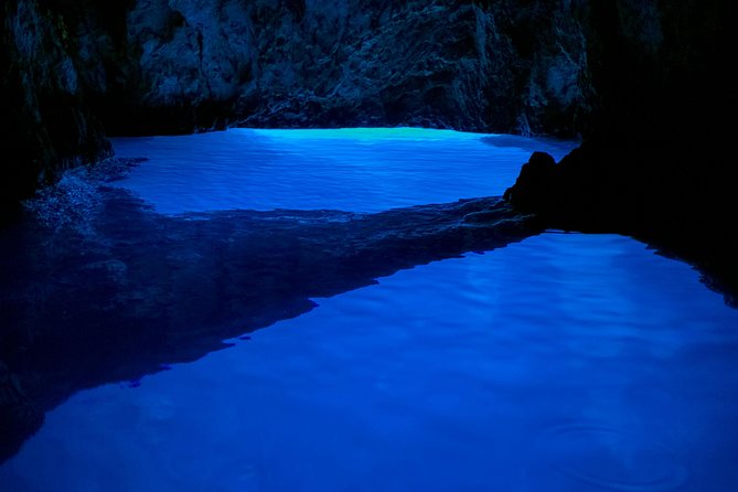 Blue Cave and Pakleni Islands group Tour from Hvar - From Riva to the first cave: how the day starts