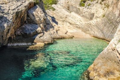 Blue cave group tour with swimming and snorkelling from Hvar - Meeting point and start time: plan to be there early