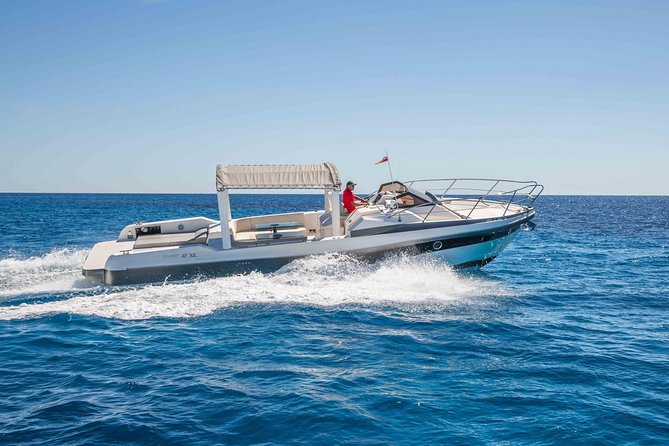 Blue cave & Hvar, 5 islands speed boat tour with unique boats from Split - Komiza on Vis: coffee, breakfast, and a slower pause