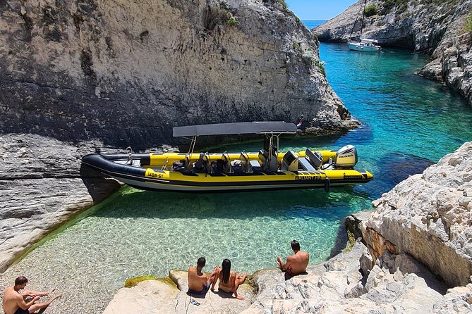 Blue cave & Hvar, 5 islands speed boat tour with unique boats from Split - Stiniva Cove: a quick hit of iconic coastline