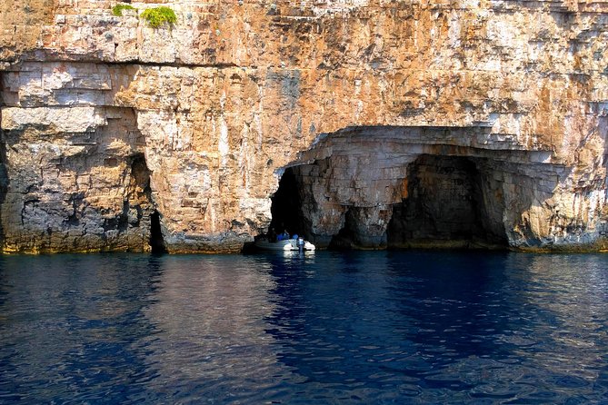 Blue Cave & Hvar : Five Islands Private Speedboat tour - Key Details That Matter