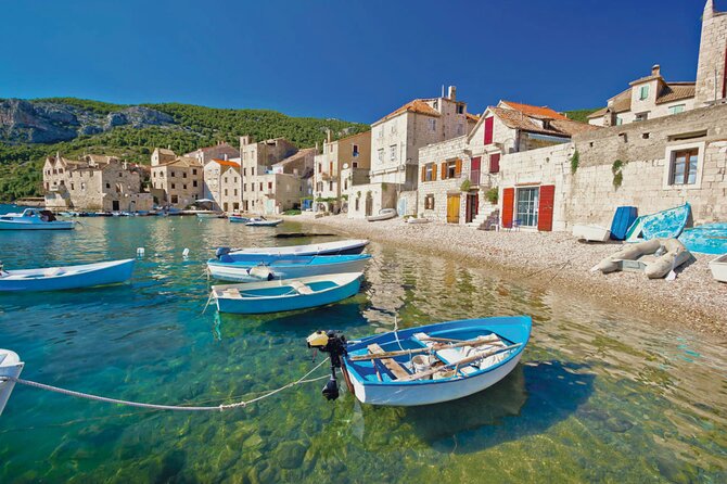 Blue Cave, Hvar, Vis and Pakleni Islands Group Speedboat Tour - Stiniva Cove: Short Stop, Big Cliff Views