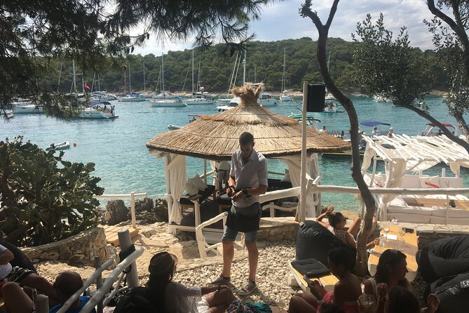 Blue cave private tour from Hvar - Stop 1 at Hvar Beach: a short start you can actually use