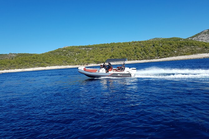 Blue cave private tour from Hvar - Cave Bisevo and the Blue Cave timing: what to expect