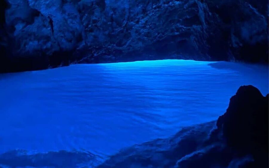 Blue Cave speedboat trip from Trogir - Komiža on Vis: breakfast and a fishing-town reset