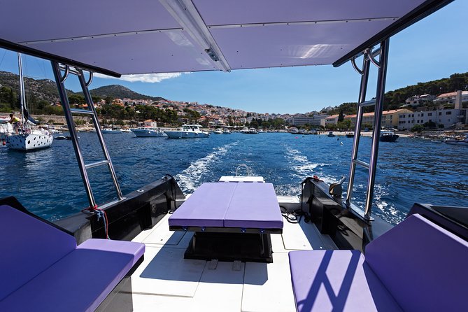 Blue cave tour with speed boat from town Hvar - Green Cave: the light beams trick that makes people stop talking