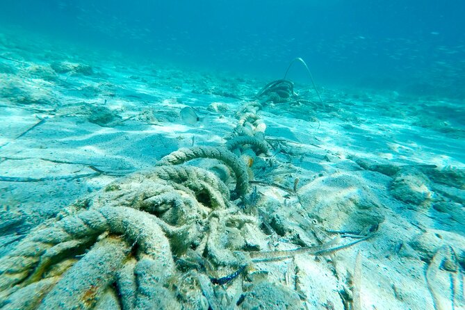 Blue Lagoon & 3 Islands Private Boat Tour - Necujam Bay on Solta: shipwreck time plus beach breathing