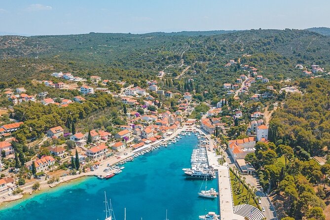 Blue Lagoon and 3 Islands Speedboat Tour from Trogir - What the small-group setup changes on a speedboat day