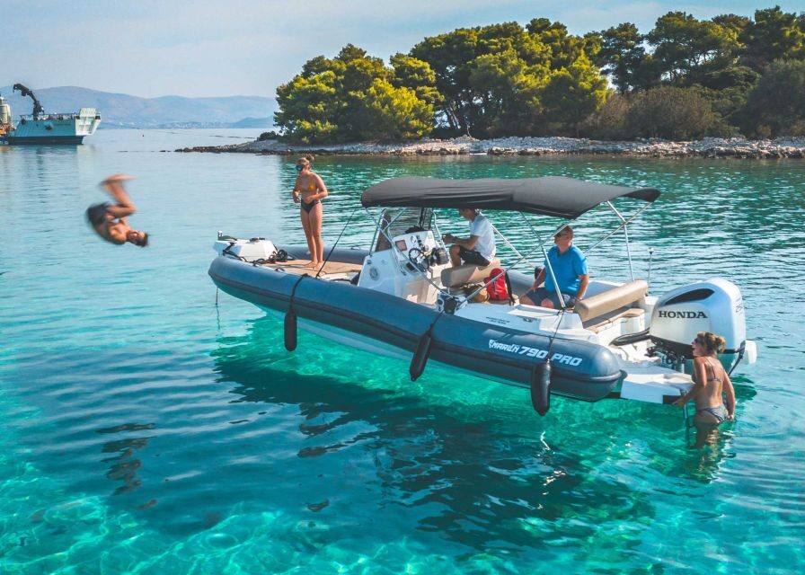 Blue Lagoon and hidden gems of island Šolta - The hidden snorkeling spot: fun, but manage expectations