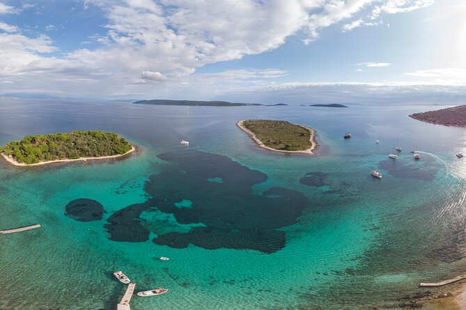Blue Lagoon and Šolta Island Private Speedboat Tour - Blue Lagoon and Krknjasi Bay: Turquoise Water, Adjustable Swim Time