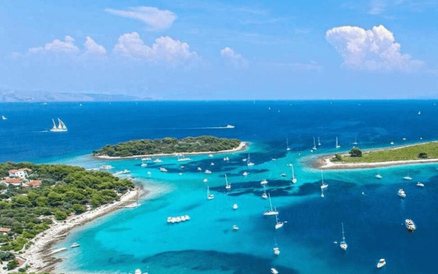 Blue Lagoon Boat Tour from Trogir with Lunch and Drinks - What’s included (and what you’ll pay extra for)