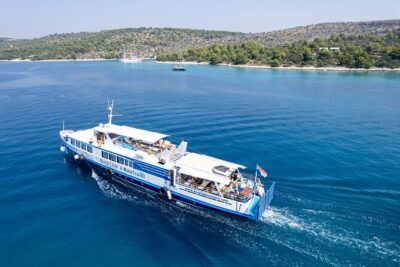 Blue Lagoon, Shipwreck, and Trogir with Lunch and Drink - Trogir UNESCO in 90 Minutes: How to Actually See It
