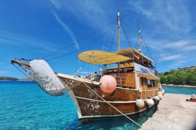Boat trip from Biograd na Moru to Kornati National Park - Where you start: Biograd na Moru, a morning departure, and the ship vibe
