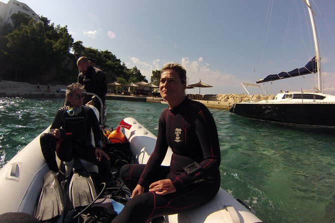 BRELA Bikini Dive <em>Try SCUBA DIVING</em> – Logistics that actually matter in Brela’ /><br />
This activity has a straightforward setup. You start at the meeting point at <strong>Šćit 57, 21322, Brela</strong>, and it ends back there.</p>
<p><p>It’s also listed as near public transportation, which is handy if you’re exploring Brela without a car. And the team provides a mobile ticket, so you’re not dealing with printed vouchers or last-minute paper searches.</p>
</p>
<p><p>The experience is offered in <strong>English</strong>, which matters more than many people expect. Clear instructions are especially important when learning scuba basics. If you can understand every step without guessing, you’ll spend more time relaxing—and less time translating in your head.</p>
</p>
<p><p>One more practical point: this is set up as a private activity. Only your group participates, which helps you avoid the stress of fitting around other schedules or groups.</p>
</p>
<h2 id="who-this-is-perfect-for-and-who-might-want-something-else">Who this is perfect for (and who might want something else)</h2>
<p><img width="669" height="446" decoding="async" src=