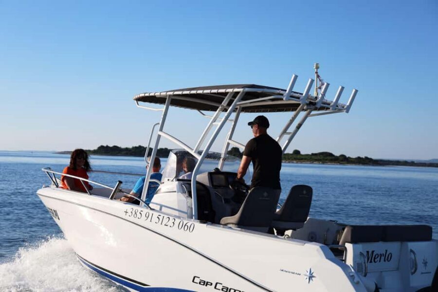 Brijuni Islands: Sunset & Dolphins private boat tour - Speedboat Minutes That Keep the Evening Punchy