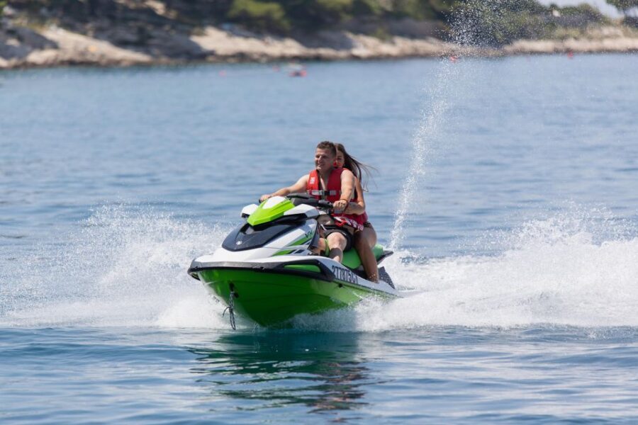 Cavtat: Jet ski rental - Solo or shared: how the two-seater Yamaha Waverunners work
