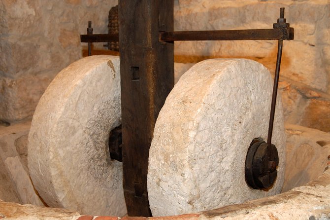 Cavtat & Konavle District Half Day Private Tour - Stop 4: Winery Miljas and how the tasting experience is likely to feel