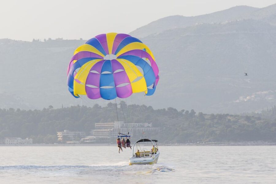 Cavtat: Parasailing - Rules and what to bring: your practical checklist