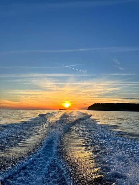 Cavtat: Romantic Sunset Cruise with Unlimited Drinks - The 45-Minute Plan: What You See and Why It Works