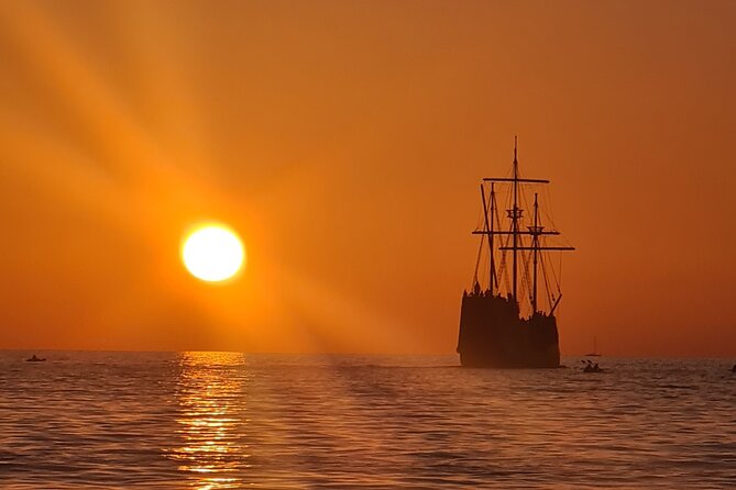 Cavtat Sunset Escape Romantic Cruise and Free Flowing Drinks - A 1-Hour Cavtat Sunset Cruise With Drinks That Keep the Mood Easy