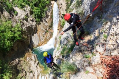 Cetina River Extreme Canyoning Adventure from Split or Zadvarje - Velika Gubavica (50 meters): the abseil that makes the day