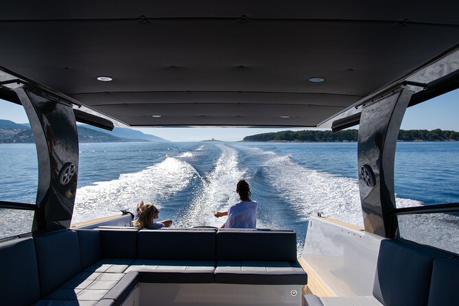 Colnago 45 - Luxury Private Speedboat Tours - Stop 2: Island of Vis for beach hopping at your own rhythm