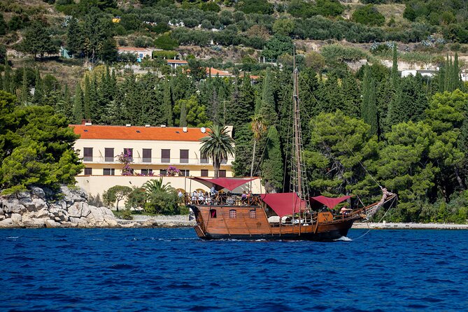 Columbo's Pirate Ship "Santa Maria" - Split Panoramic & Sunset Tour - Riva Promenade, Diocletian Palace Views, and the Stories You Catch from the Water