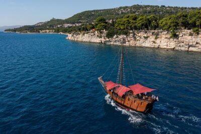 Columbo's Pirate Ship "Santa Maria" - Split Panoramic & Sunset Tour - Getting On Board: Where to Meet and What the Small-Group Size Means